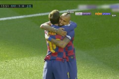 巴塞罗那对皇家社会：蒙特惠奇球场巅峰对决，巴尔德斯与巴尔韦德战术对决