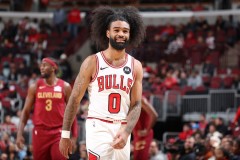 勇士官方：库里G3出战成疑，伤情待定