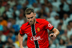 布鲁诺·费尔南德斯百球里程碑，曼联拉什福德转会皇马传闻引关注