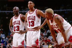 卡鲁索晒海岛度假合影，超模妻子亮相，夺冠、大合同、离开湖人一步到位